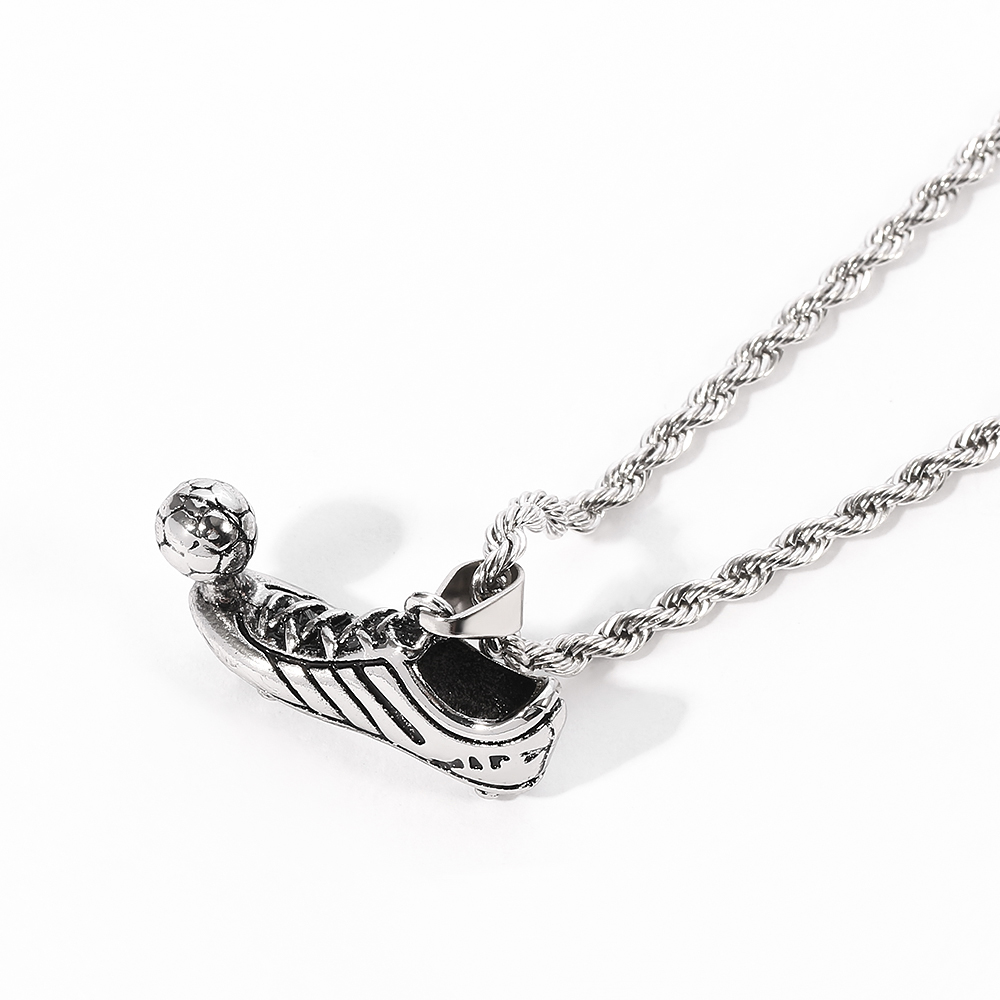 كرة القدم حذاء قلادة قلادة للر - مراجعة Men Accessories Singapore وسعره