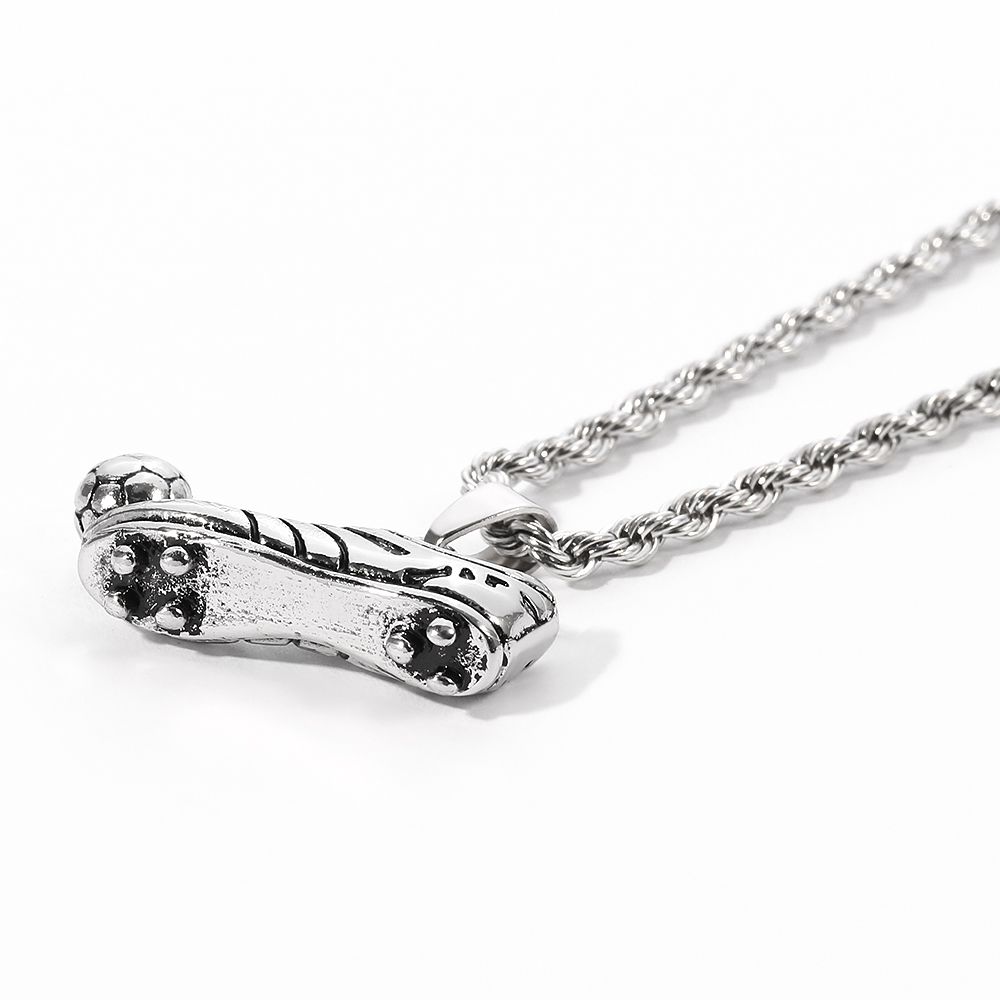 كرة القدم حذاء قلادة قلادة للر - مراجعة Men Accessories Singapore وسعره