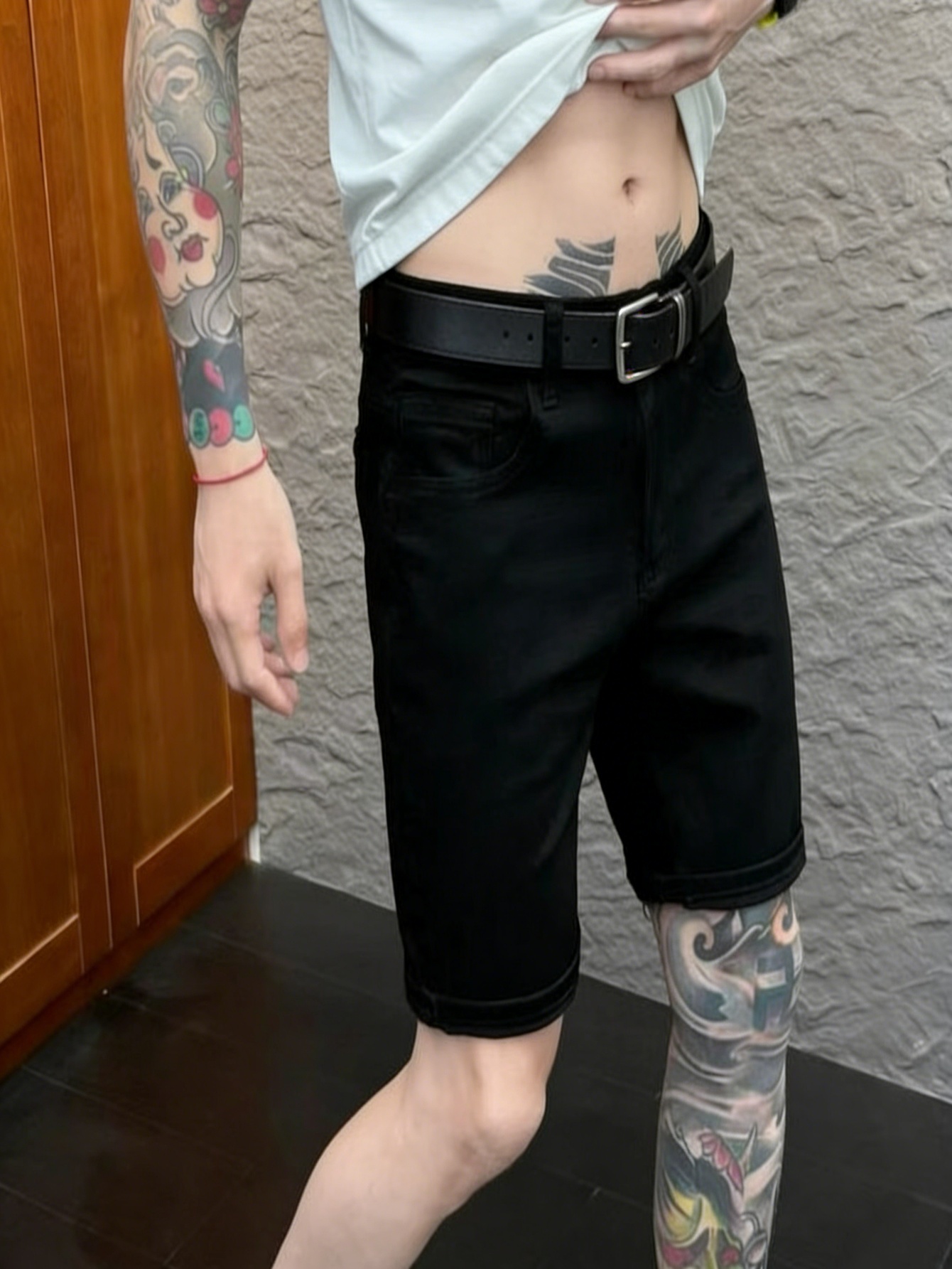 شورت جينز أسود ضيق للرجال بتصم - مراجعة Men'S Accessories Vintage وسعره